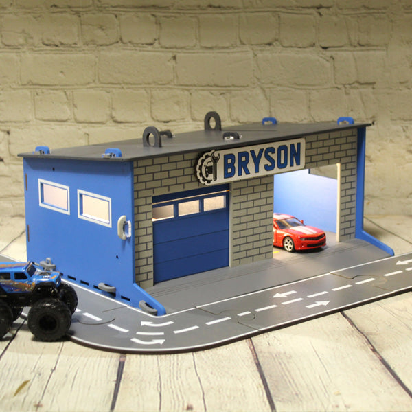 Toy garage, Todder gift, Learning toys, Wooden play house, Toy car display, Nursery decor, Montessori toys, Gifts for boys, Handmade toys