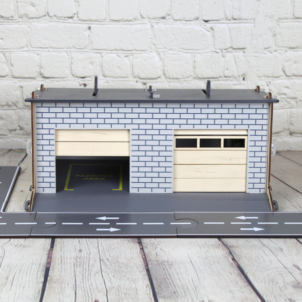 Toy garage with sectiona roll-up doors, pull-push to open doors mechanism, toddler gift 3 4 5 years old, toy garage