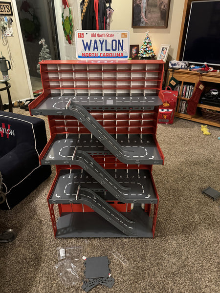 Toy garage with custom sizes